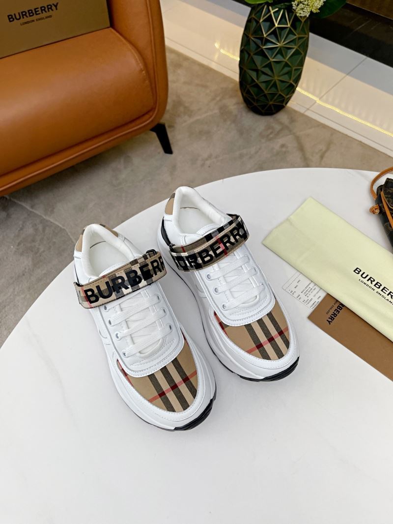 Burberry Low Shoes